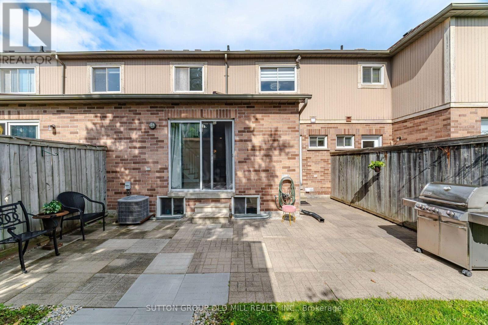 5318 Bushelgrove Circle, Mississauga, ON