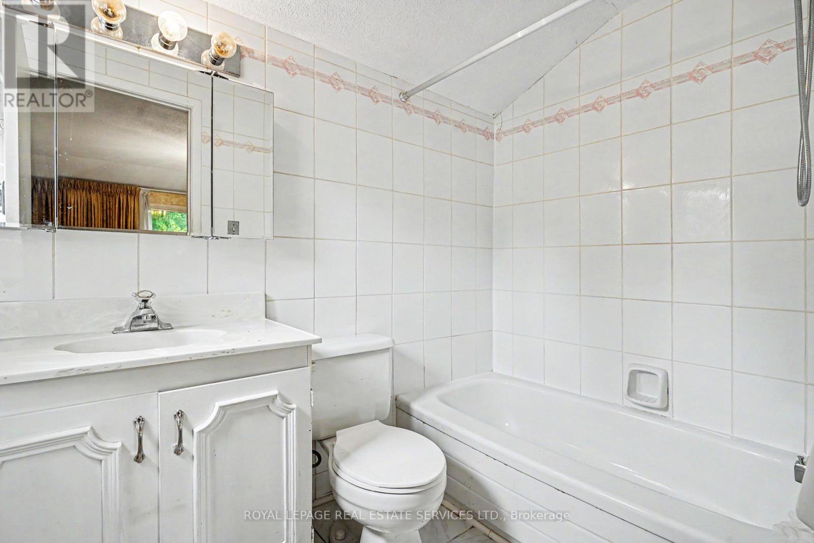 1577 Thompson Street, Mississauga, ON