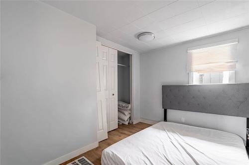 1461 Winnipeg Avenue W, Winnipeg, MB 