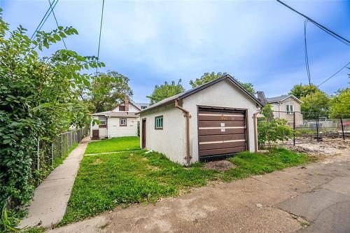 1461 Winnipeg Avenue W, Winnipeg, MB 