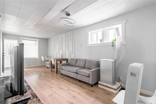 1461 Winnipeg Avenue W, Winnipeg, MB 