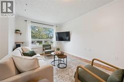 29 MCILWRAITH Crescent Guelph, ON N1E 6J4
