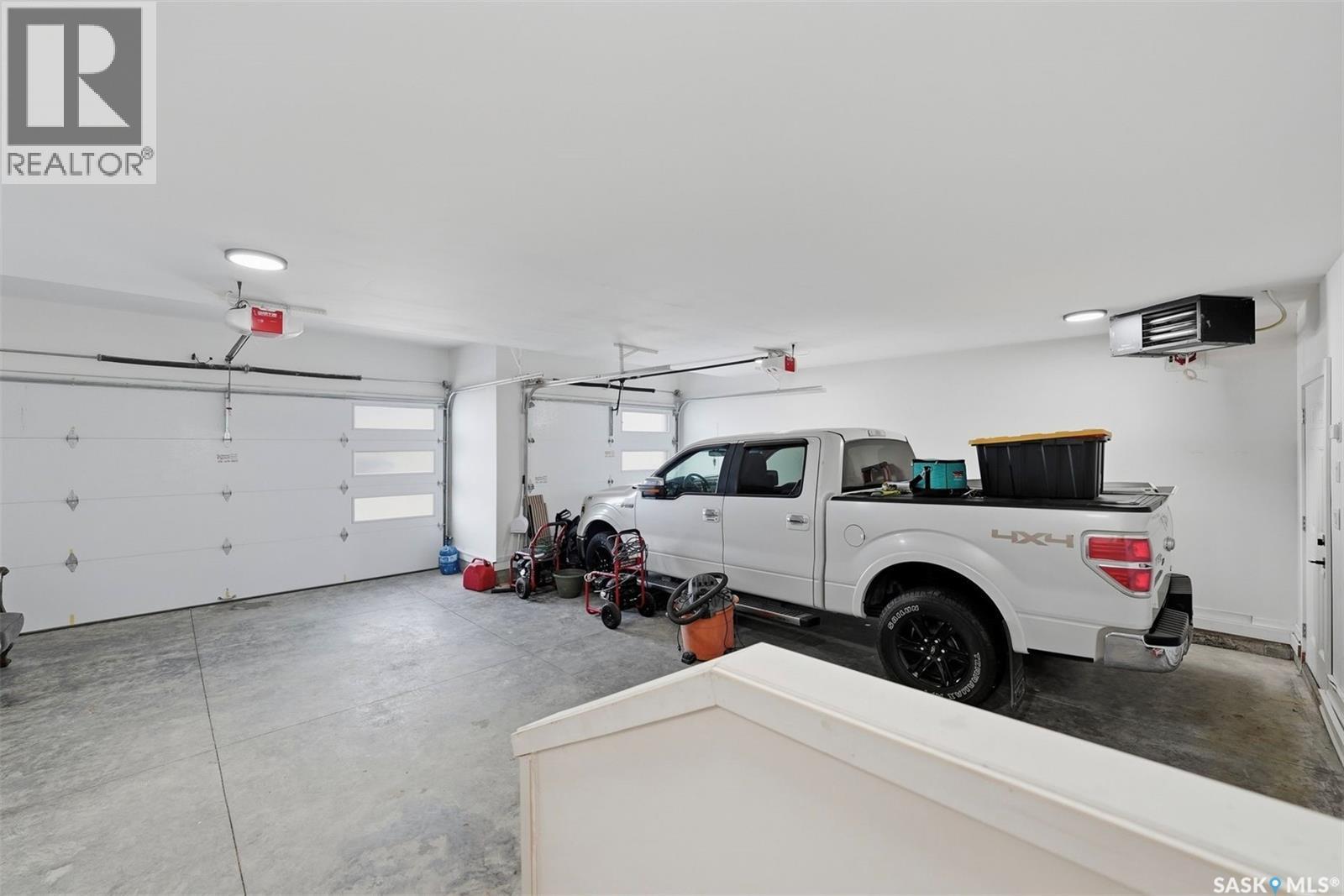 718 Weir Crescent, Warman, SK