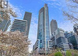 617 - 59 ANNIE CRAIG DRIVE Toronto, ON M8V 0C5