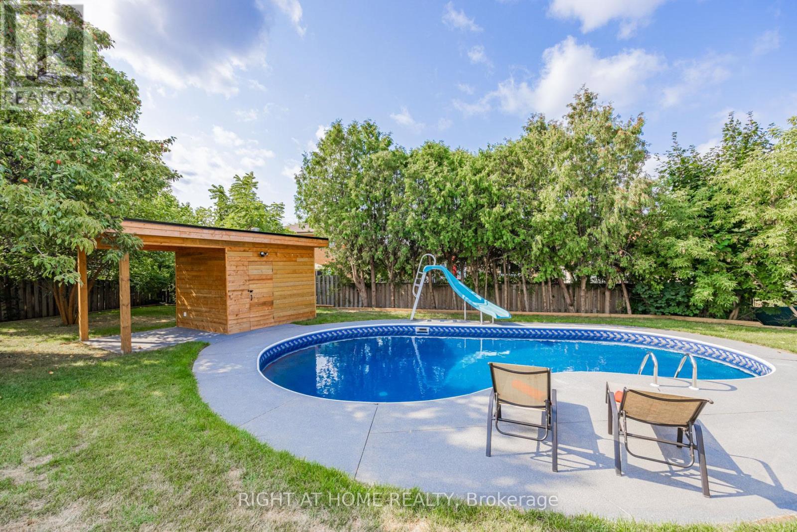 690 Hillman Crescent, Mississauga, ON