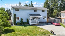3338 Glacier St Duncan, BC V9L 3Z8
