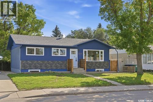3805 Diefenbaker Drive, Saskatoon, SK 