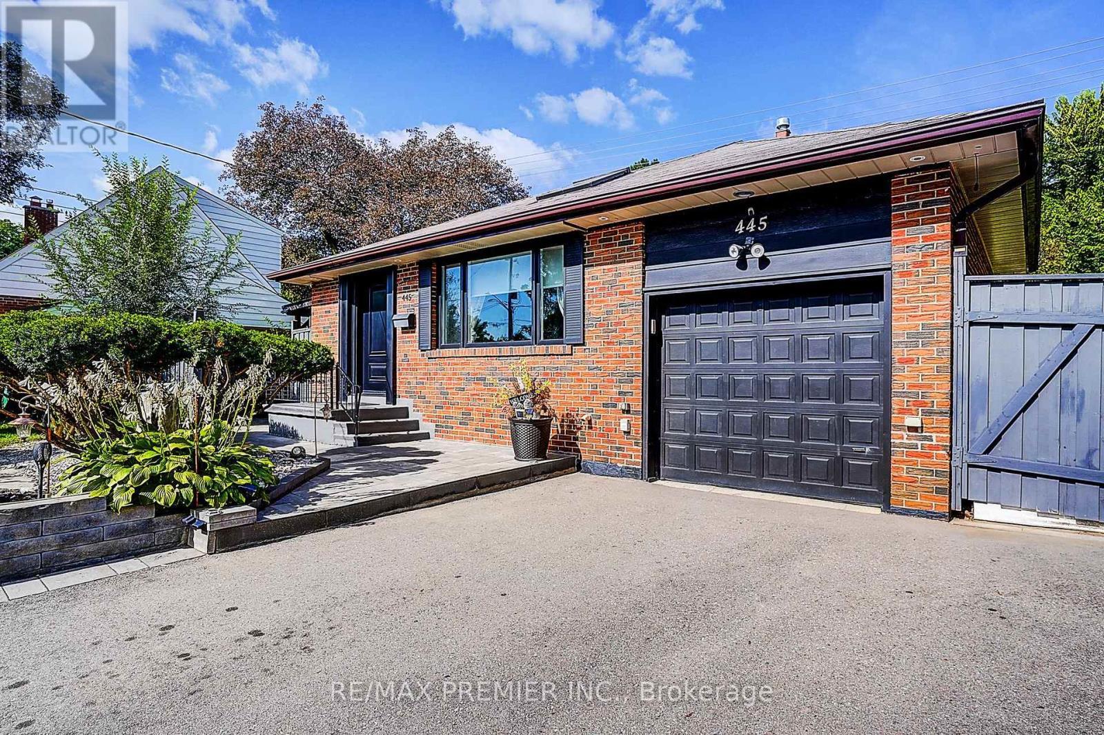 445 Selsey Drive, Mississauga, ON