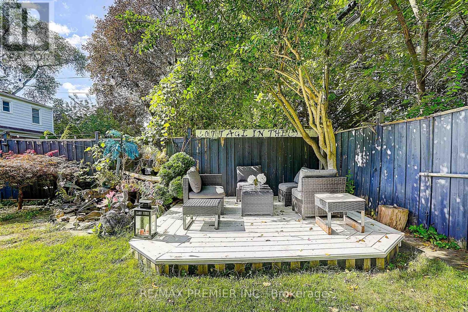445 Selsey Drive, Mississauga, ON