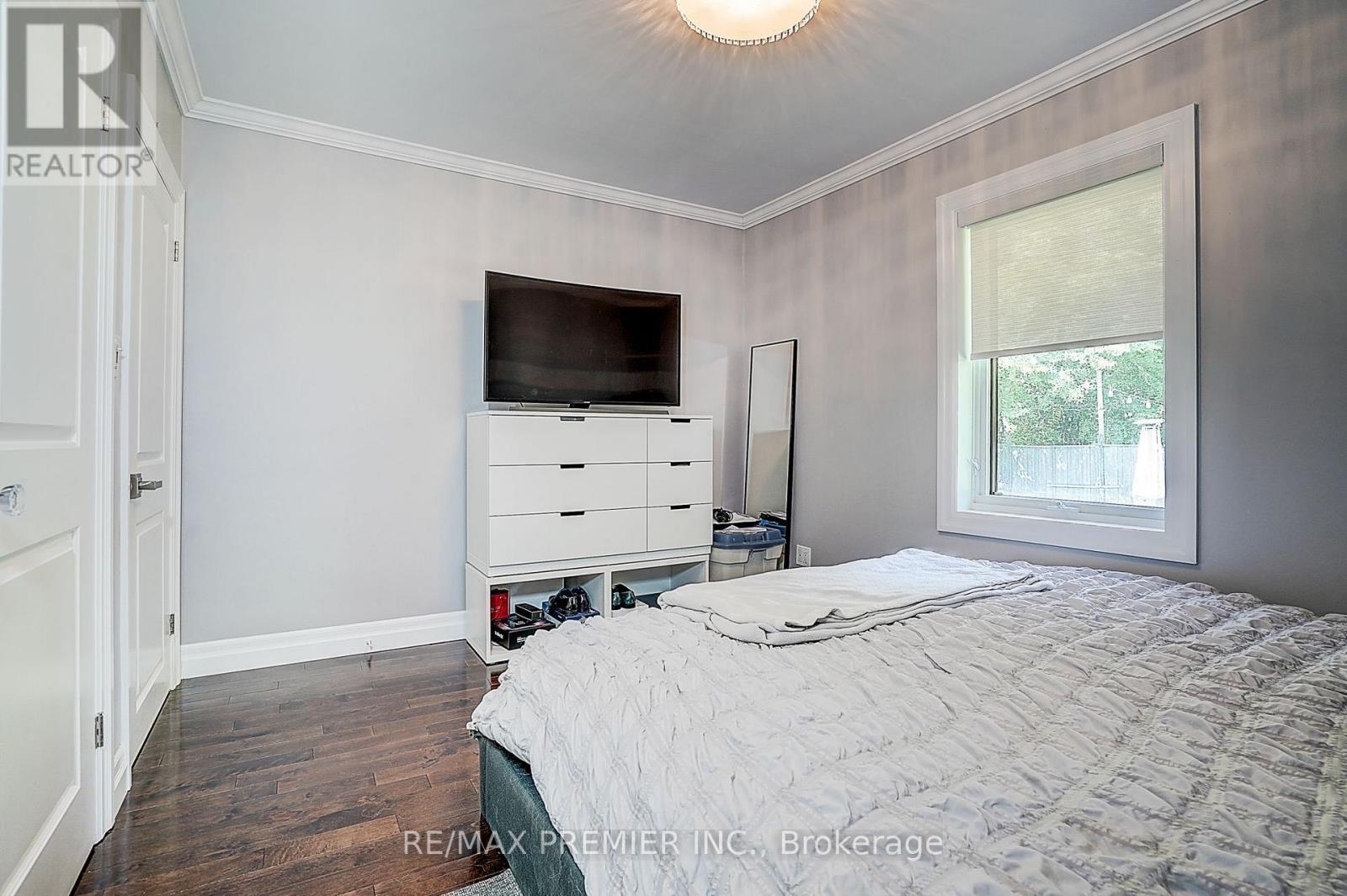445 Selsey Drive, Mississauga, ON