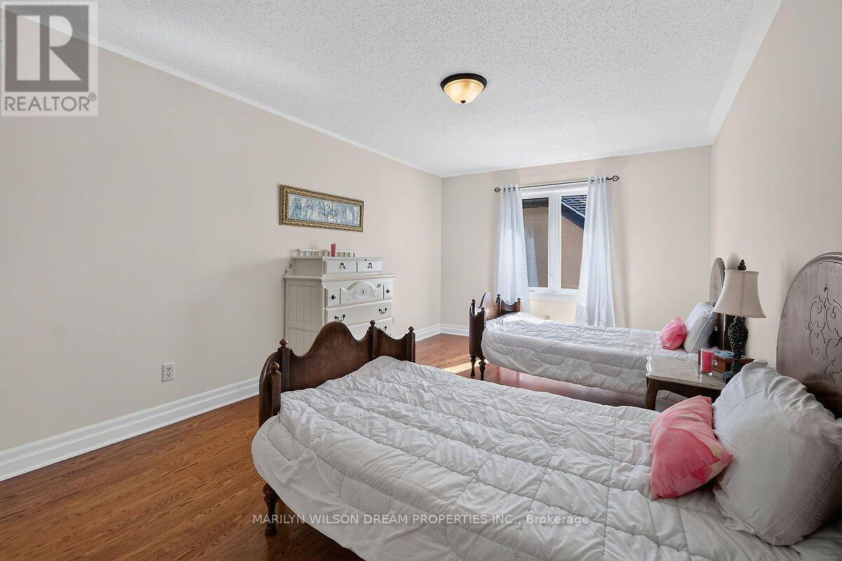 448 Rahul Crescent, Ottawa, ON