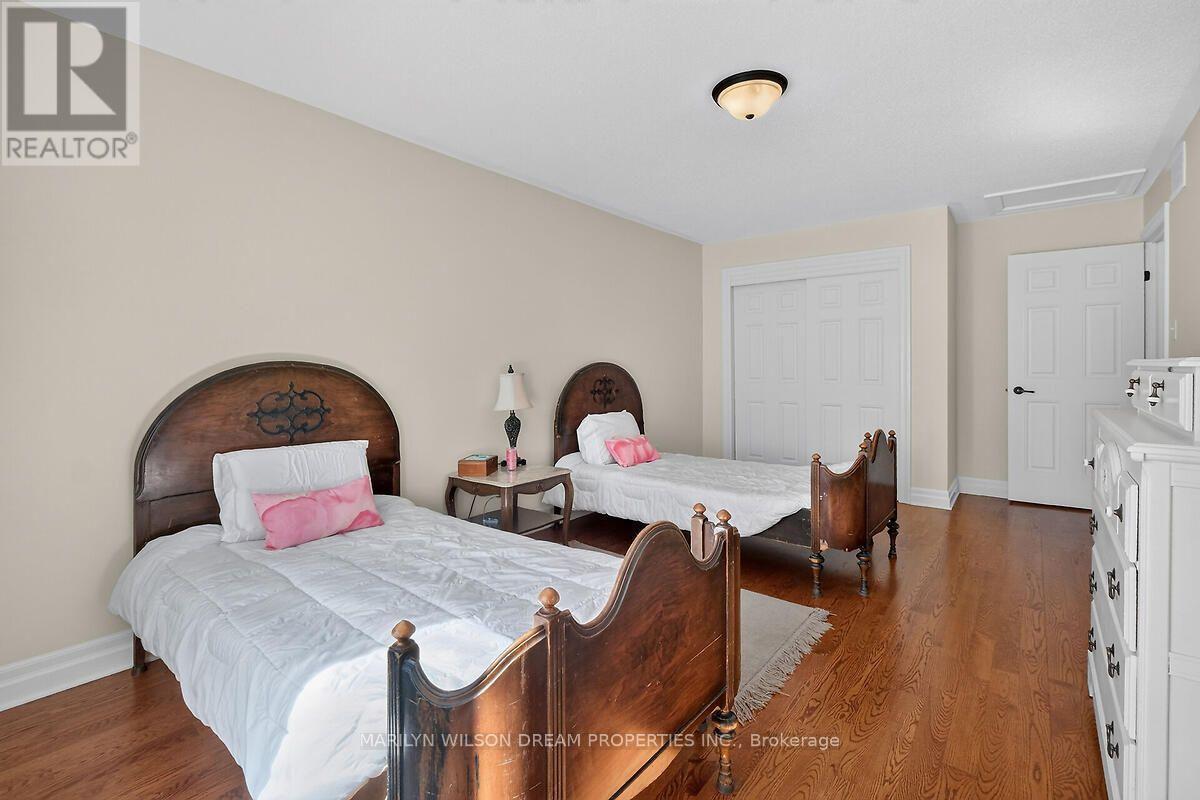 448 Rahul Crescent, Ottawa, ON