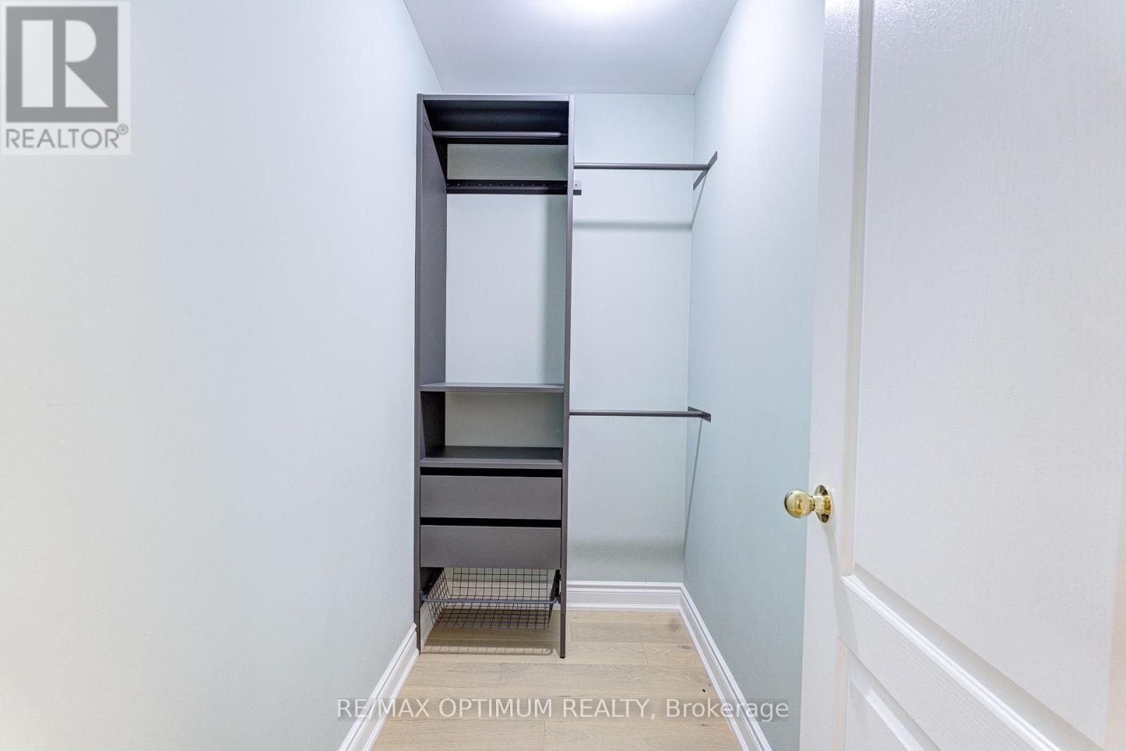 1829 Samuelson Circle, Mississauga, ON