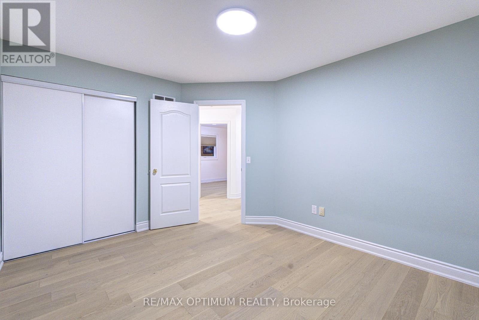1829 Samuelson Circle, Mississauga, ON