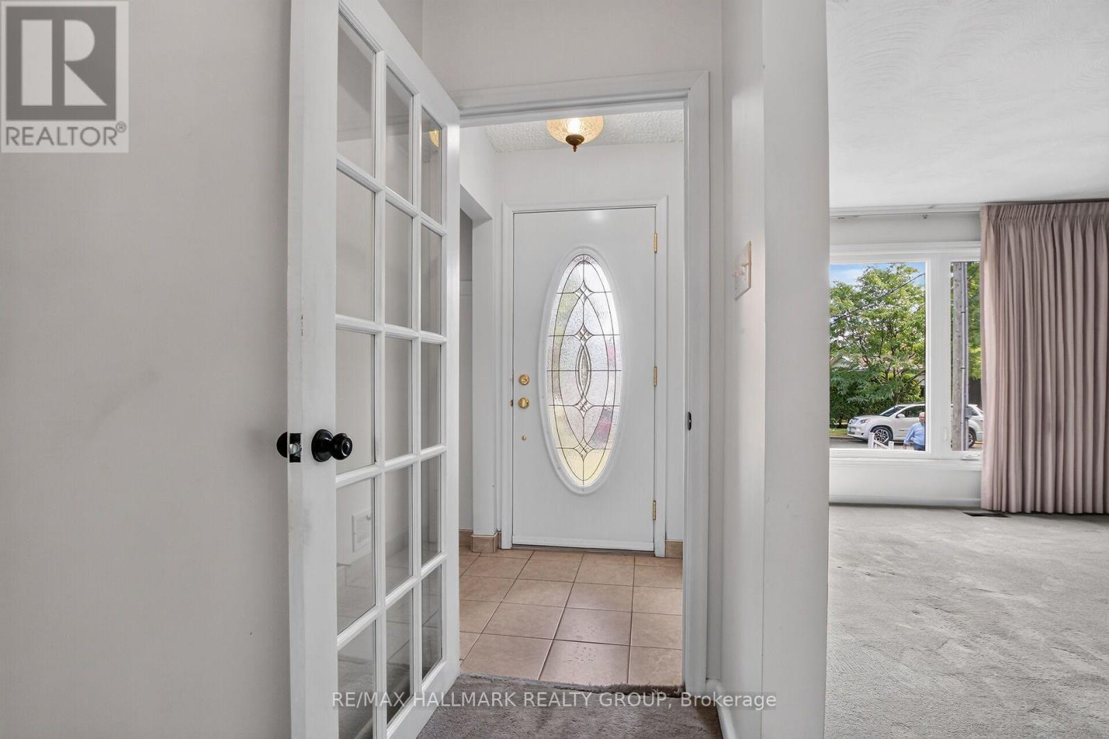 1130 Soderlind Street, Ottawa, ON