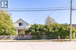 1112 2ND Avenue Fernie, BC V0B 1M0