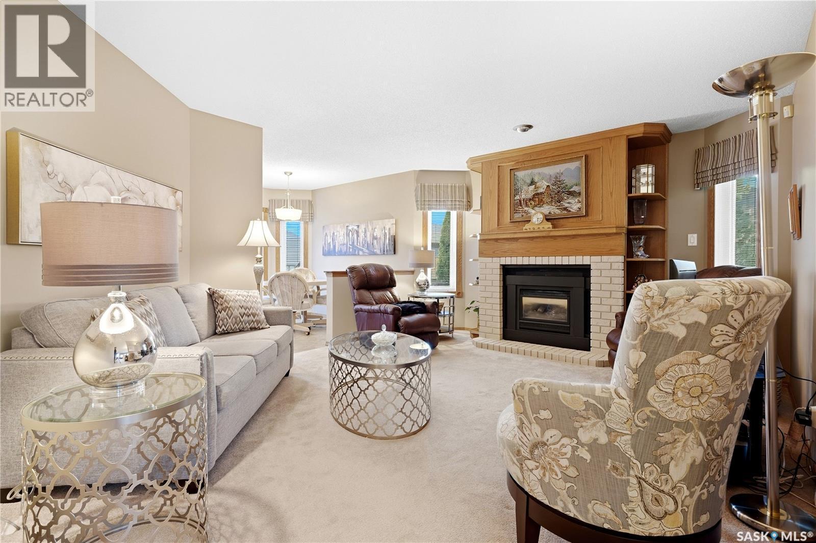 18 Greencrest Bay, Regina, SK