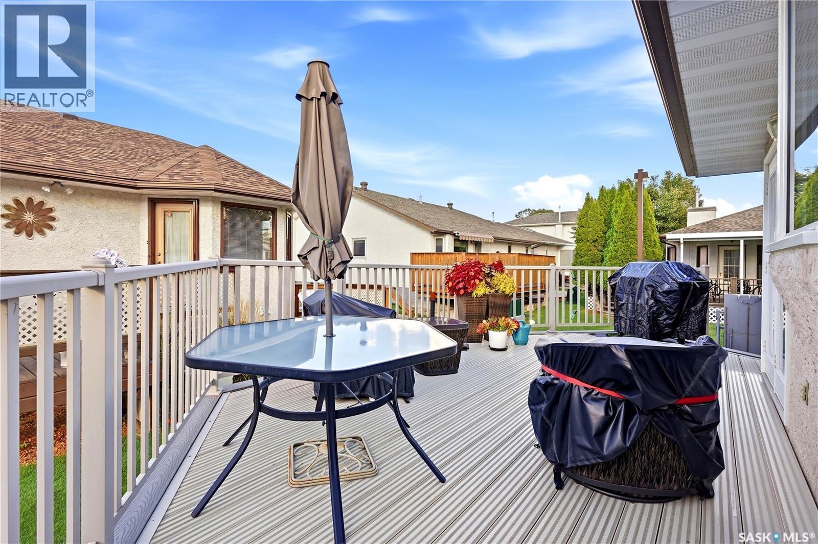 18 Greencrest Bay, Regina, SK