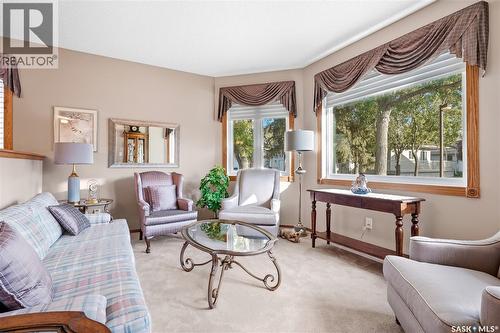 18 Greencrest Bay, Regina, SK 