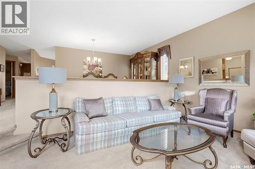 18 Greencrest Bay, Regina, SK 