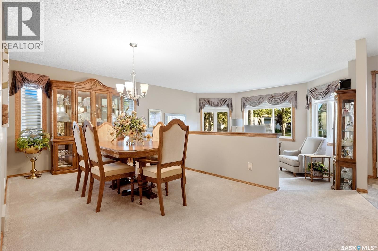18 Greencrest Bay, Regina, SK