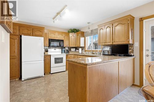 18 Greencrest Bay, Regina, SK 
