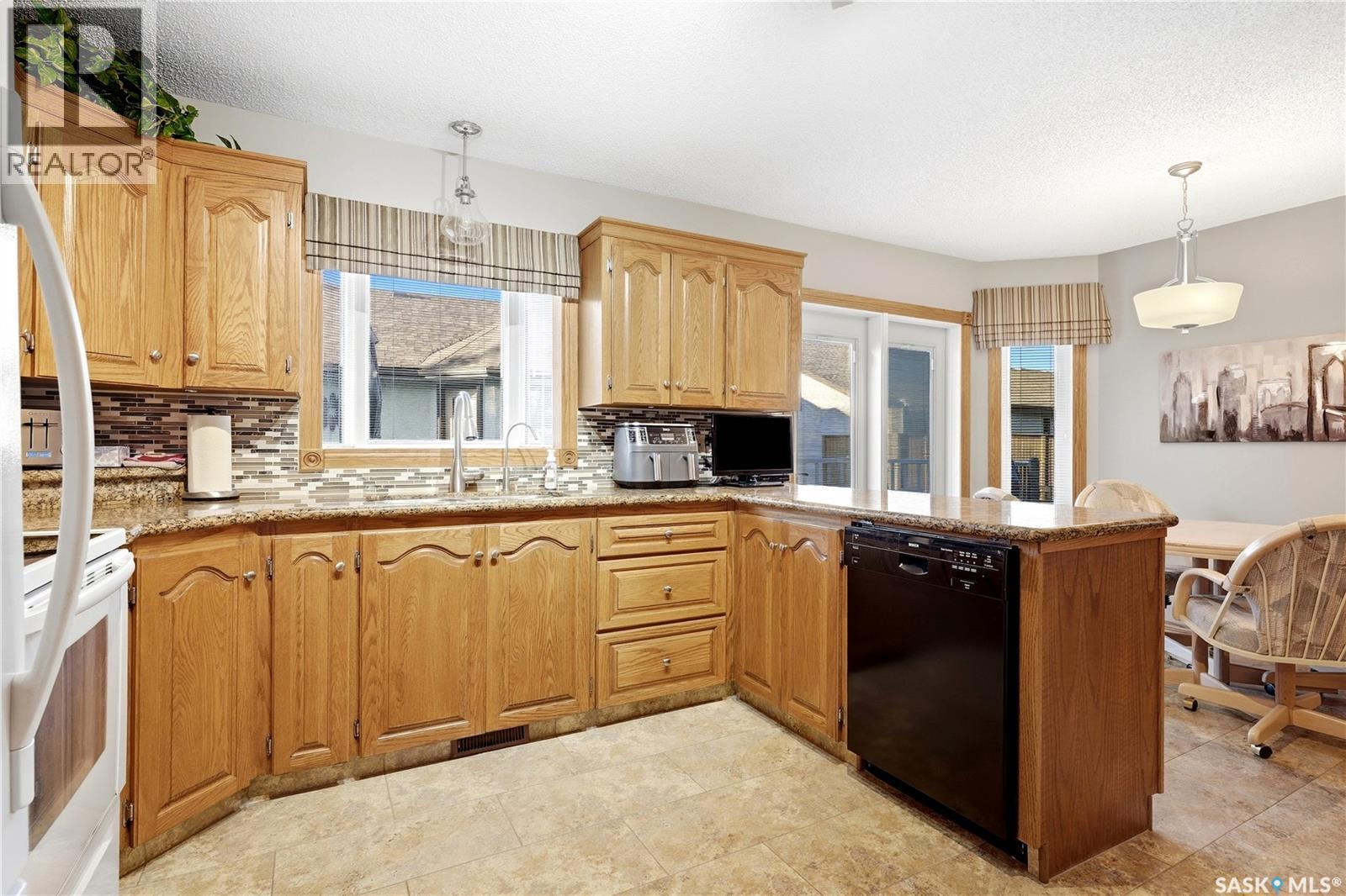 18 Greencrest Bay, Regina, SK
