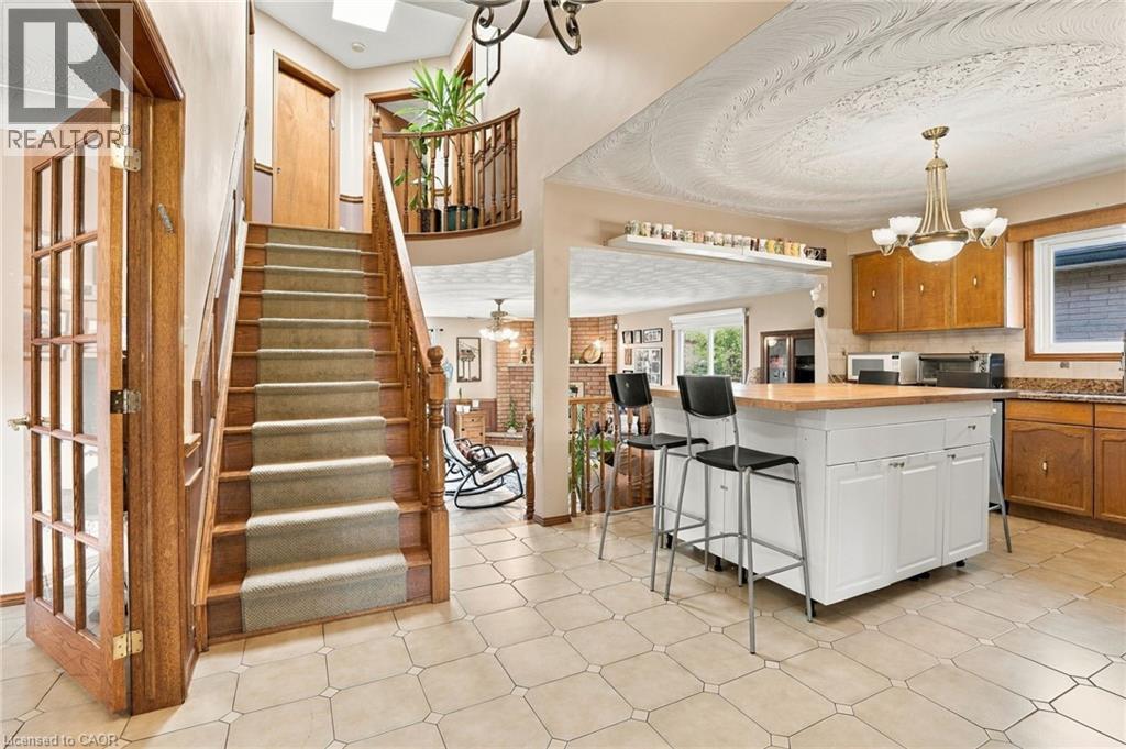 42 Lasila Court, Hamilton, ON