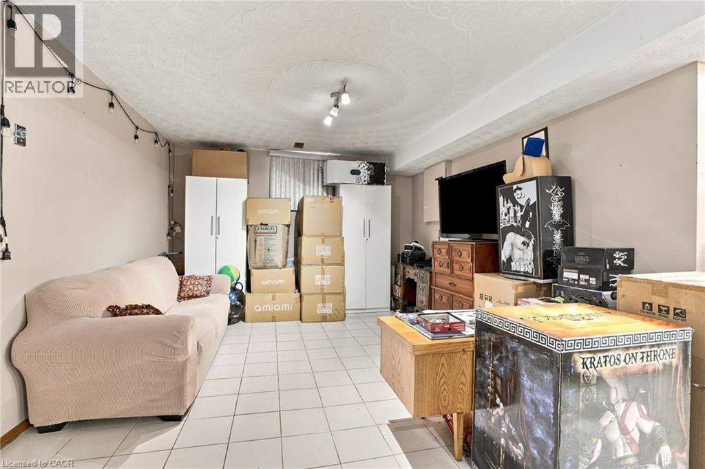 42 Lasila Court, Hamilton, ON