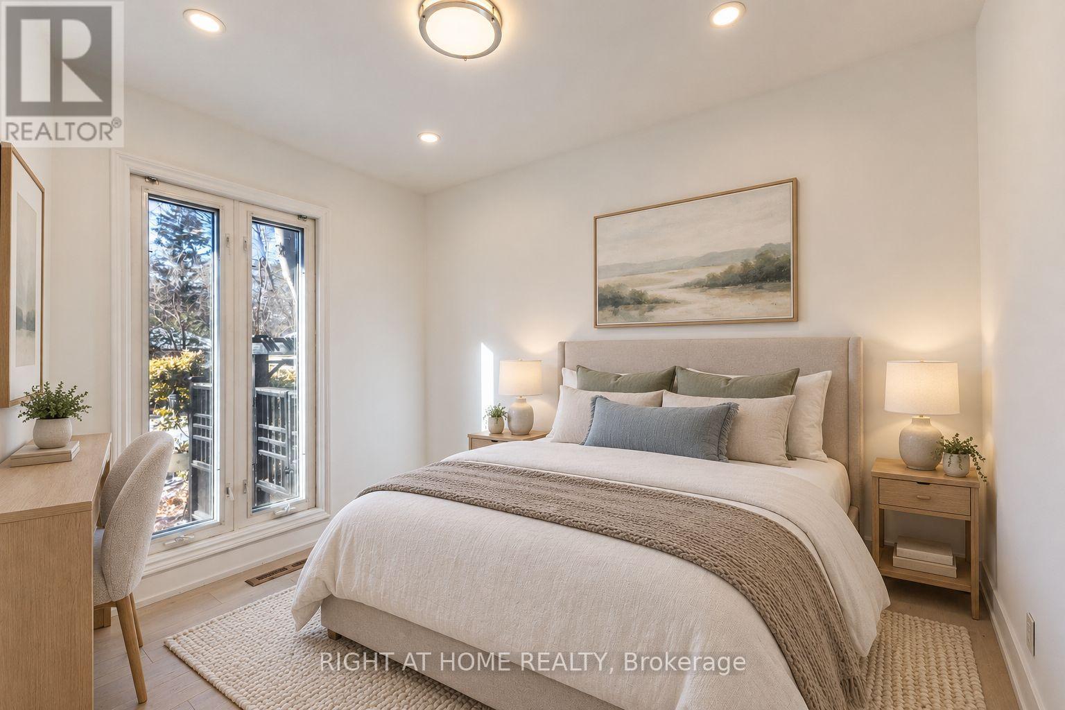 1480 Kenmuir Avenue, Mississauga, ON