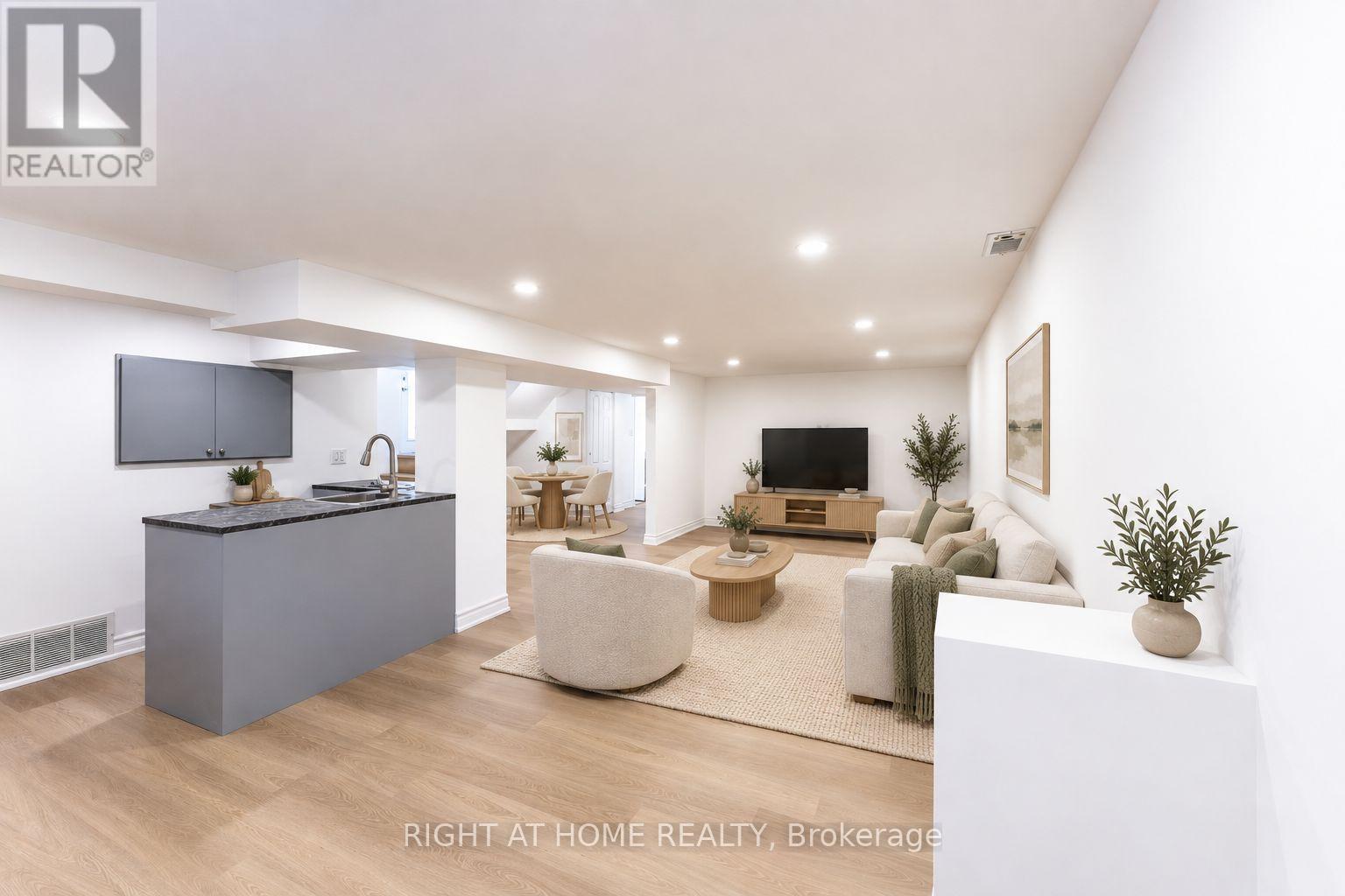 1480 Kenmuir Avenue, Mississauga, ON