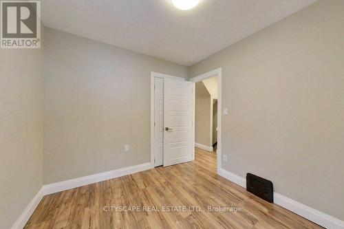 39 Holton Avenue N, Hamilton, ON 