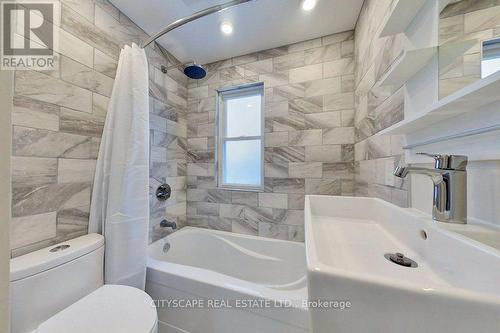 39 Holton Avenue N, Hamilton, ON 