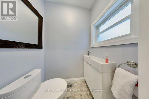 39 Holton Avenue N, Hamilton, ON 