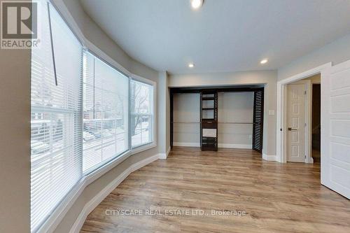 39 Holton Avenue N, Hamilton, ON 