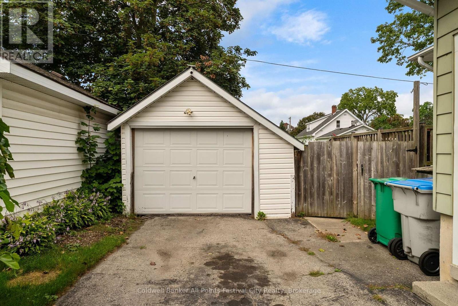 163 Brock Street, Goderich (Goderich (Town)), ON