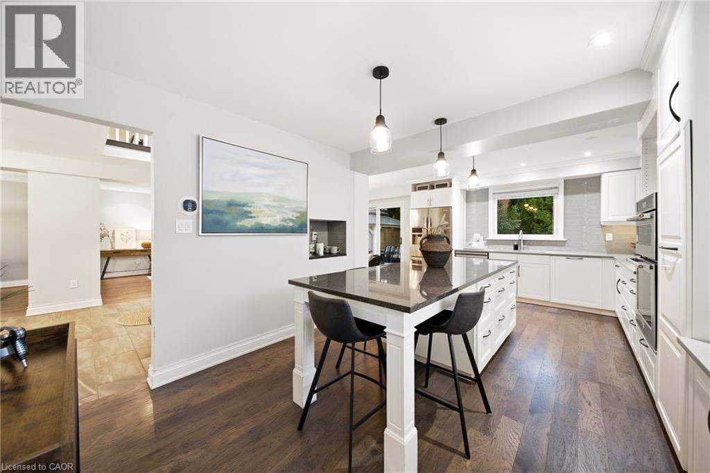 3277 Woodside Avenue, Burlington, ON