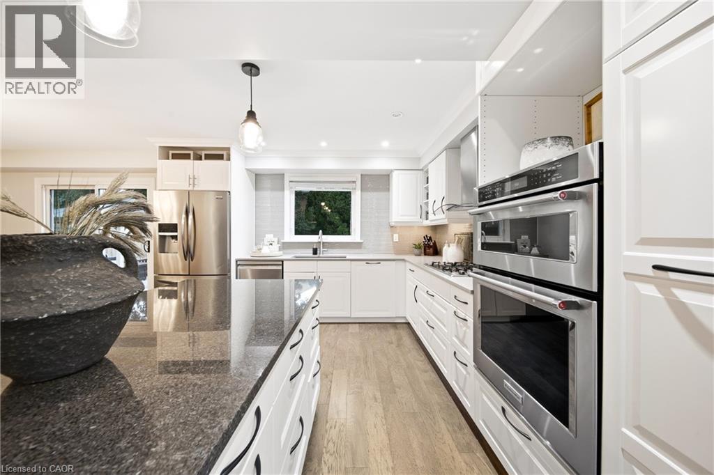 3277 Woodside Avenue, Burlington, ON