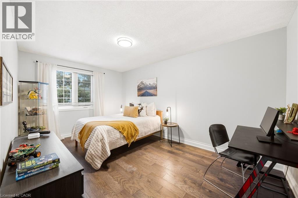 3277 Woodside Avenue, Burlington, ON