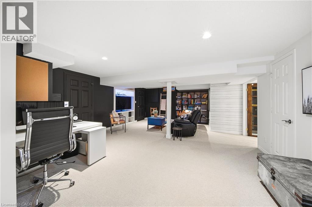 3277 Woodside Avenue, Burlington, ON