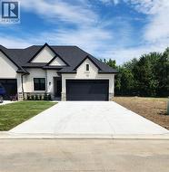 27 MULBERRY COURT Amherstburg, ON N9V 1N3
