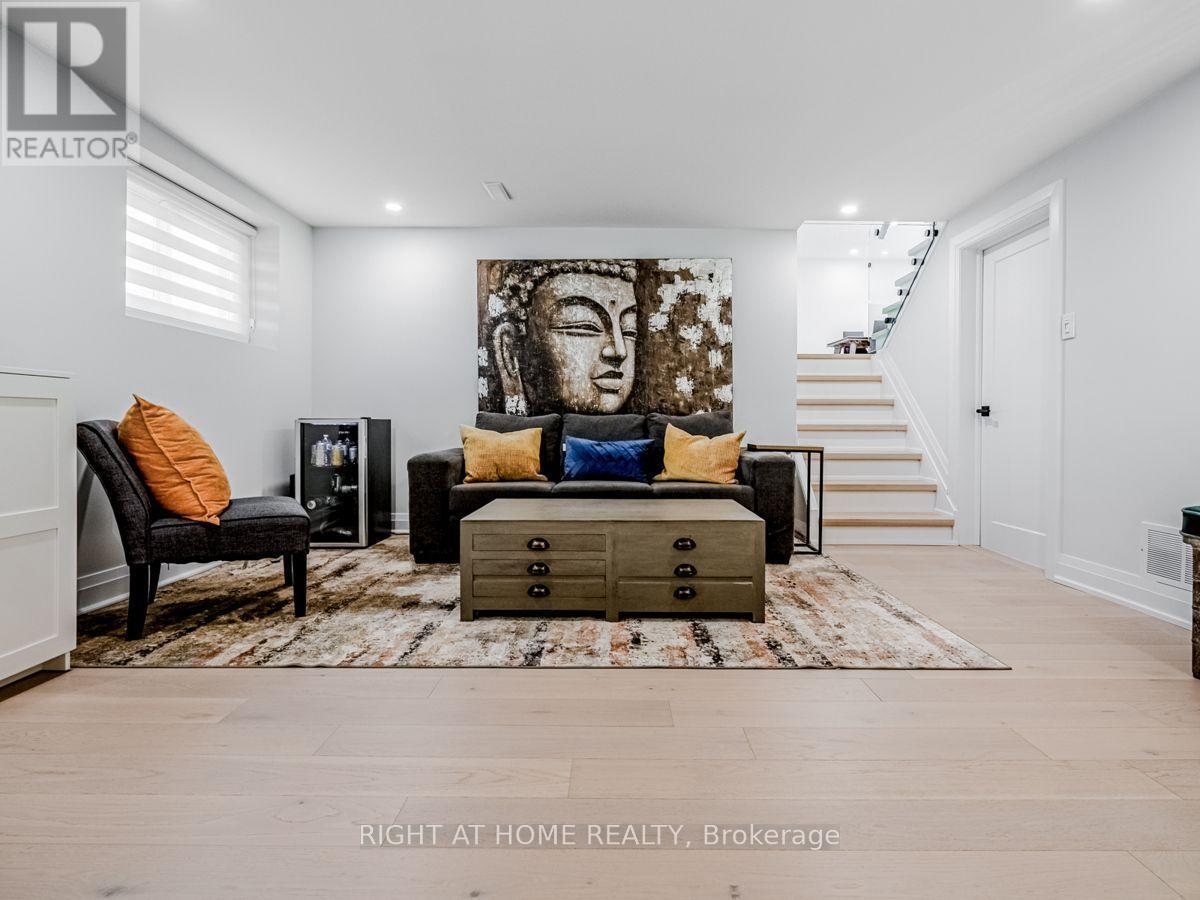 883 Francis Road, Burlington, ON