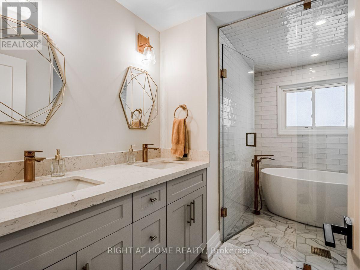 883 Francis Road, Burlington, ON