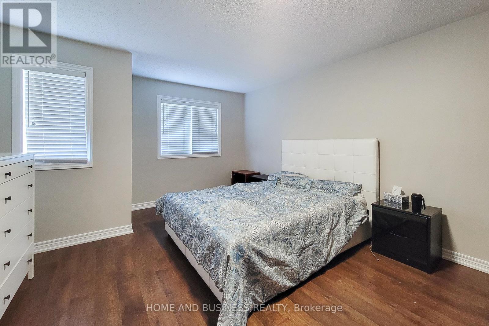 5532 Meadowcrest Avenue, Mississauga, ON