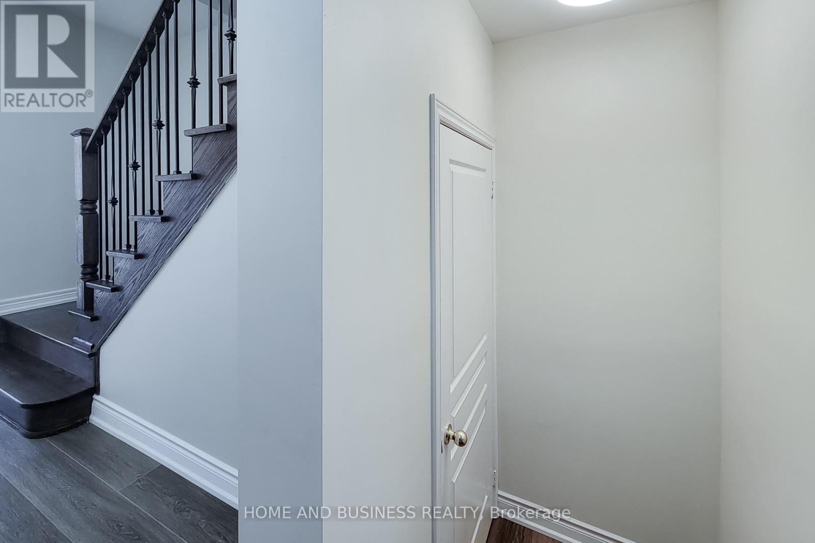 5532 Meadowcrest Avenue, Mississauga, ON