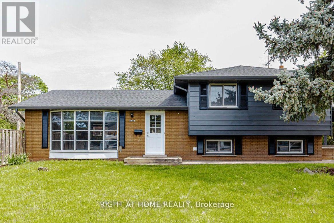 5154 New Street, Burlington, ON
