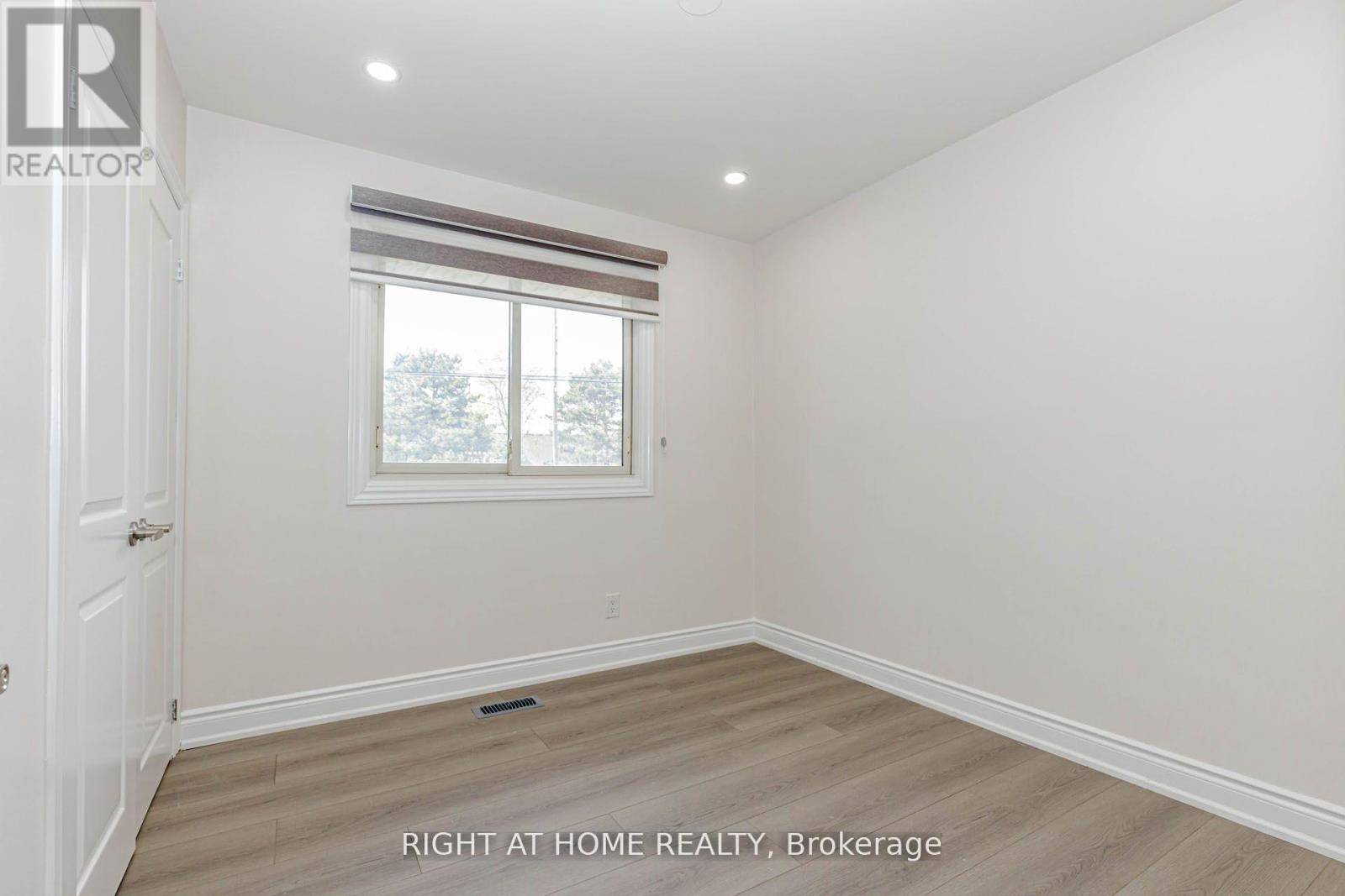 5154 New Street, Burlington, ON