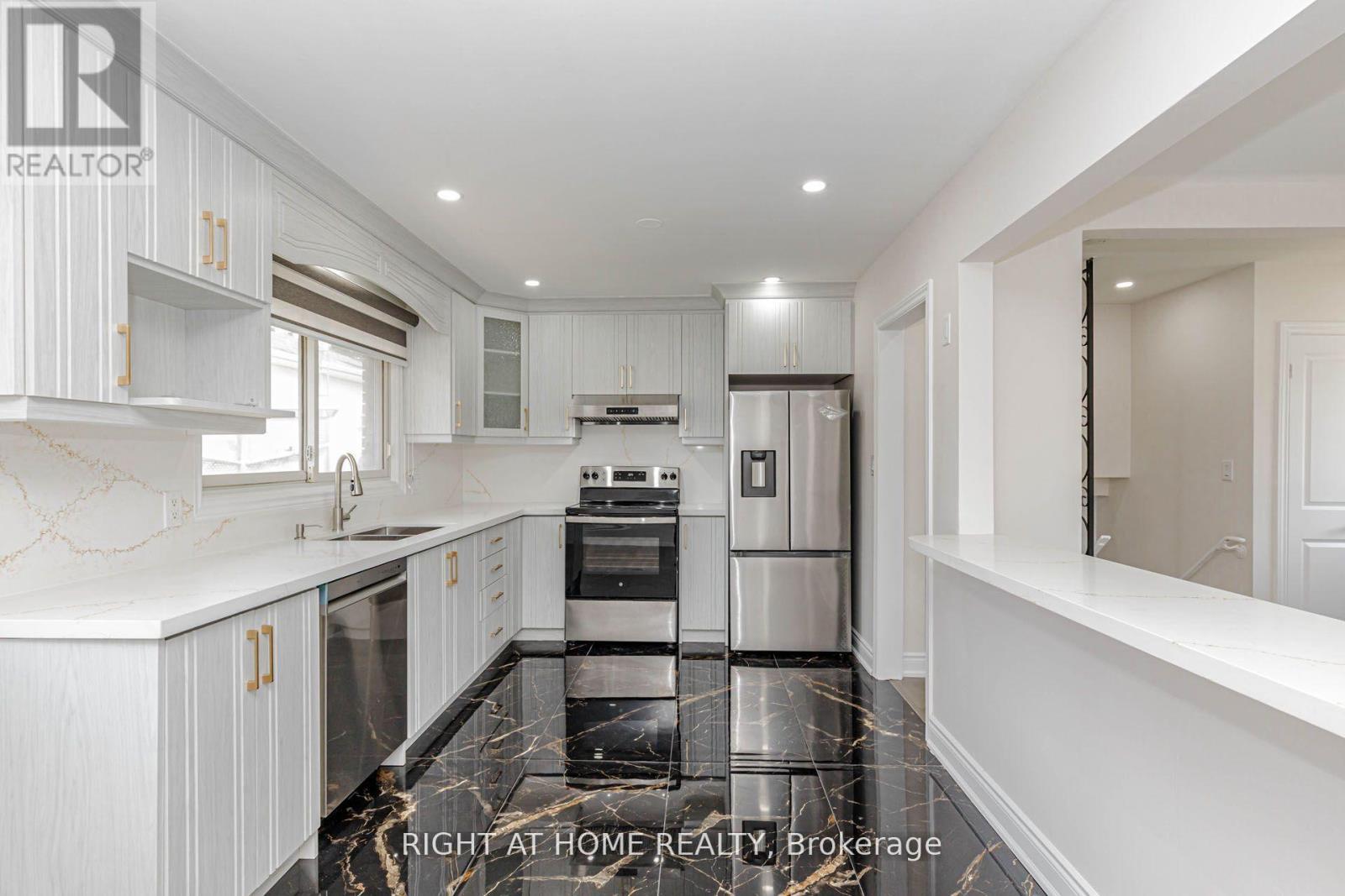 5154 New Street, Burlington, ON