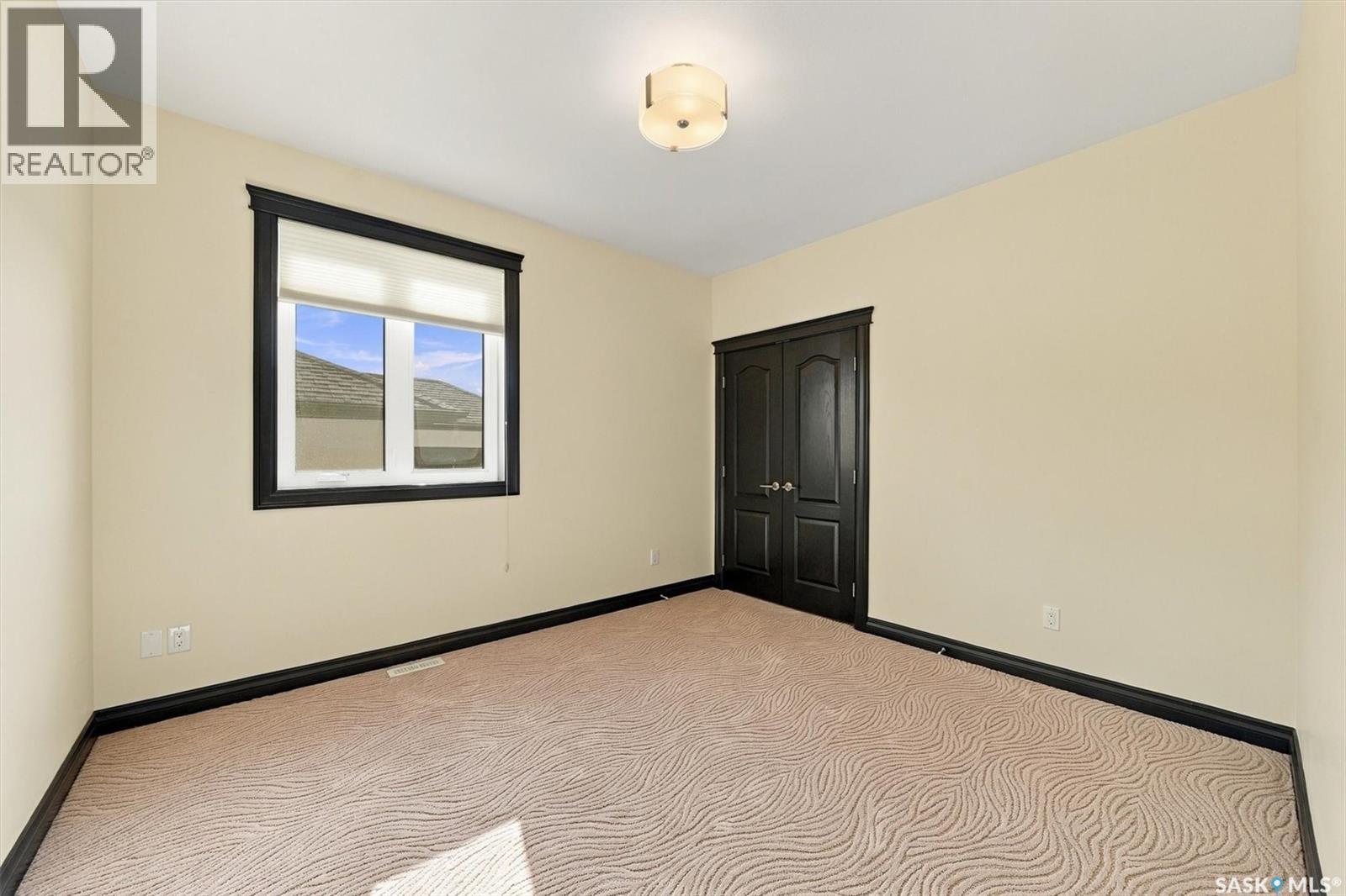 323 Hastings Lane, Saskatoon, SK