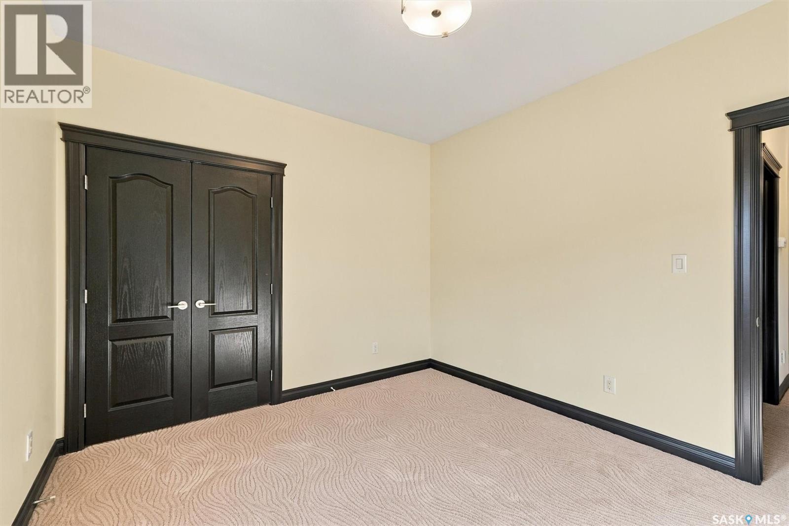 323 Hastings Lane, Saskatoon, SK